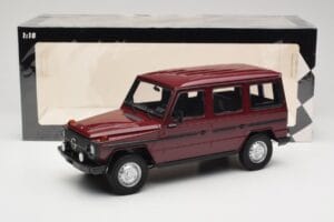 Mercedes G-Class W460 LWB Tmavočervený Minichamps 1:18 155038102 Kov – obrázok 6 z 6