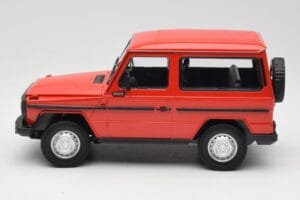 Mercedes G-Class W460 SWB Červený Minichamps 1:18 155038002 Kov – obrázok 3 z 6