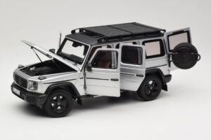 Mercedes G-Class W463 Iridium Silver Norev 1:18 183030 Kov – obrázok 2 z 8