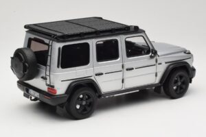 Mercedes G-Class W463 Iridium Silver Norev 1:18 183030 Kov – obrázok 3 z 8