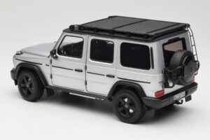 Mercedes G-Class W463 Iridium Silver Norev 1:18 183030 Kov – obrázok 7 z 8
