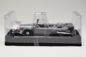 Mercedes G4 6-Wheels Čierny With Figures Signature Models 1:18 38202 Kov – obrázok 2 z 3