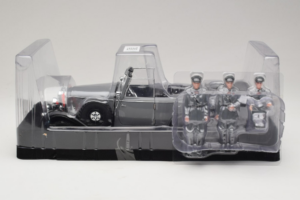 Mercedes G4 6-Wheels Čierny With Figures Signature Models 1:18 38202 Kov