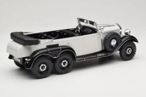 Mercedes G4 W31 Biely MCG 1:18 MCG18208 Kov – obrázok 2 z 6