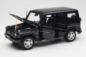 Mercedes G500 W463 Čierny AUTOart 1:18 76216 Kov – obrázok 2 z 8