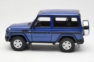 Mercedes G500 W463 SWB Modrý AUTOart 1:18 76114 Kov – obrázok 4 z 8