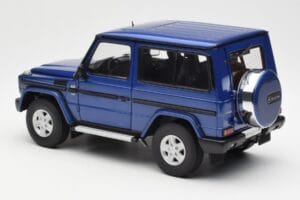 Mercedes G500 W463 SWB Modrý AUTOart 1:18 76114 Kov – obrázok 7 z 8