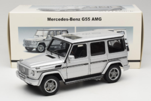 Mercedes G55 AMG W463 Strieborný AUTOart 1:18 76247 Kov – obrázok 8 z 8