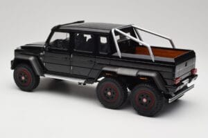 Mercedes AMG G63 W463 6x6 Gloss Čierny AUTOart 1:18 76306 Kompozit – obrázok 7 z 8