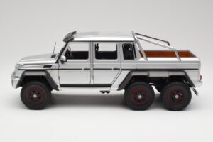 Mercedes AMG G63 W463 6x6 Iridium Strieborný AUTOart 1:18 76301 Kompozit – obrázok 4 z 8