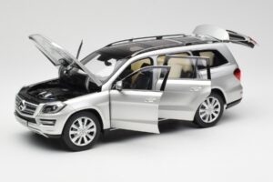 Mercedes GL-Class X166 Iridium Strieborný Metallic Norev 1:18 B66960097 Kov – obrázok 2 z 8