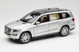 Mercedes GL-Class X166 Iridium Strieborný Metallic Norev 1:18 B66960097 Kov