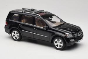 Mercedes GL X164 Obsidian Black Minichamps 1:18 B66962334 Kov – obrázok 6 z 8