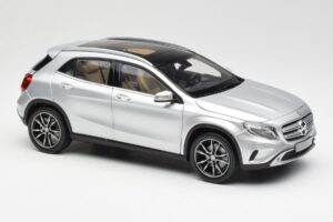 Mercedes GLA X156 Polar Strieborný Metalíza Norev 1:18 B66960267 Kov – obrázok 6 z 8