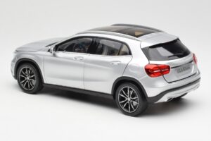 Mercedes GLA X156 Polar Strieborný Metalíza Norev 1:18 B66960267 Kov – obrázok 7 z 8