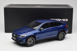 Mercedes AMG GLC 43 Coupe Brilliant Modrý GT Spirit 1:18 B66960468 Živica – obrázok 6 z 6