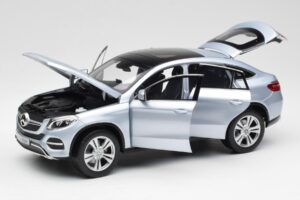 Mercedes GLE Coupe C292 Diamond Strieborný Norev 1:18 B66960358 Kov – obrázok 2 z 8