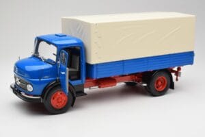Mercedes L911 Modrý Schuco 1:18 450044800 Kov – obrázok 2 z 8