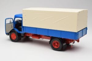 Mercedes L911 Modrý Schuco 1:18 450044800 Kov – obrázok 5 z 8