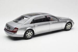 Maybach 62 LWB Himalaya Strieborný Dealer Edition AUTOart 1:18 B66962178 Kov – obrázok 3 z 8