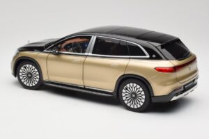 Mercedes Maybach EQS 680 V297 Béžový NZG 1:18 B66960592 Kov – obrázok 7 z 8