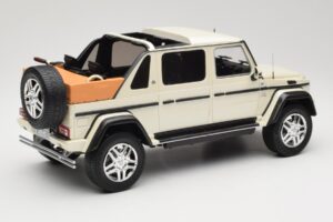 Mercedes Maybach G650 Landaulet W463 Biely Schuco 1:18 450017800 Kov – obrázok 2 z 6