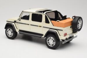 Mercedes Maybach G650 Landaulet W463 Biely Schuco 1:18 450017800 Kov – obrázok 5 z 6