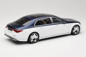 Mercedes Maybach S-Class Z223 Nautical Blue Diamond White Almost Real 1:18 820126 Kov – obrázok 3 z 8