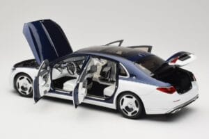 Mercedes Maybach S-Class Z223 Nautical Blue Diamond White Almost Real 1:18 820126 Kov – obrázok 5 z 8