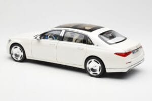 Mercedes Maybach S680 4Matic X223 Diamond Biely Norev 1:18 183918 Kov – obrázok 7 z 8