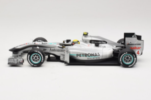 Mercedes MGP W01 #4 N. Rosberg Mercedes GP 2010 Minichamps 1:18 110100004 Kov – obrázok 3 z 7
