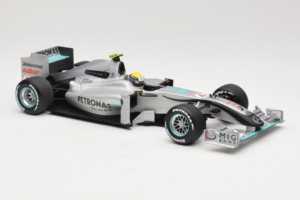 Mercedes MGP W01 #4 N. Rosberg Mercedes GP Showcar 2010 Minichamps 1:18 150100074 Kov – obrázok 4 z 7
