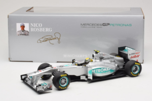 Mercedes MGP W02 #8 N. Rosberg Mercedes GP 2011 Minichamps 1:18 110110008 Kov – obrázok 7 z 7