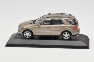 Mercedes ML W164 Medený Metalíza Minichamps 1:43 ML002 Kov