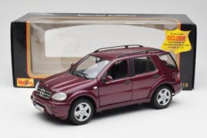 Mercedes ML55 AMG W163 Fialový Maisto 1:18 31876 Kov – obrázok 8 z 8
