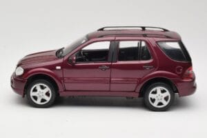 Mercedes ML55 AMG W163 Červený Maisto 1:18 50348 Kov – obrázok 4 z 8