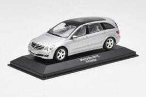 Mercedes R-Class W251 Iridium Silver Minichamps 1:43 B66962214 Kov – obrázok 2 z 4