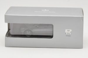 Mercedes R-Class W251 Palladium Silver Metallic Minichamps 1:43 B66960055 Kov – obrázok 4 z 4