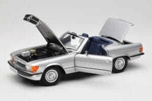 Mercedes R107 380 SL Strieborný Norev 1:18 183725 Kov – obrázok 2 z 8