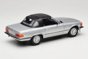Mercedes R107 380 SL Strieborný Norev 1:18 183725 Kov – obrázok 3 z 8