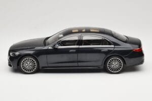 Mercedes S-Class W223 AMG Line Anthracite Blue Norev 1:18 183800 Kov – obrázok 4 z 8
