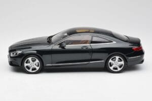 Mercedes S-Class Coupe C217 Smaragd Zelený Metallic Norev 1:18 B66961244 Kov – obrázok 4 z 8