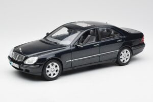 Mercedes S-Class W220 Modrý Maisto 1:18 56051 Kov