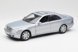 Mercedes S-Class W220 Svetlomodrý Maisto 1:18 56050 Kov
