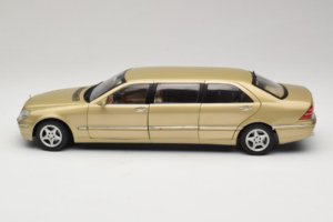 Mercedes S-Class W220 Pullman Gold Metallic Sun Star 1:18 4113 Kov – obrázok 4 z 8