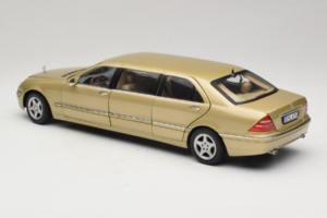 Mercedes S-Class W220 Pullman Gold Metallic Sun Star 1:18 4113 Kov – obrázok 7 z 8
