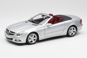Mercedes SL 500 R230 Kabriolet Iridium Strieborný Minichamps 1:18 B66962388 Kov