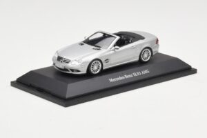 Mercedes SL 55 AMG R230 Strieborný Minichamps 1:43 B66962347 Kov – obrázok 2 z 4