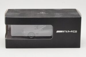 Mercedes SL 55 AMG R230 Strieborný Minichamps 1:43 B66962347 Kov – obrázok 4 z 4