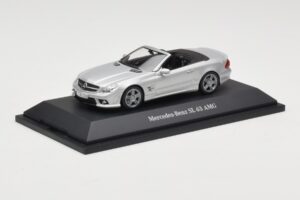 Mercedes SL 63 AMG R230 Silver Metallic Minichamps 1:43 B66960018 Kov – obrázok 2 z 4